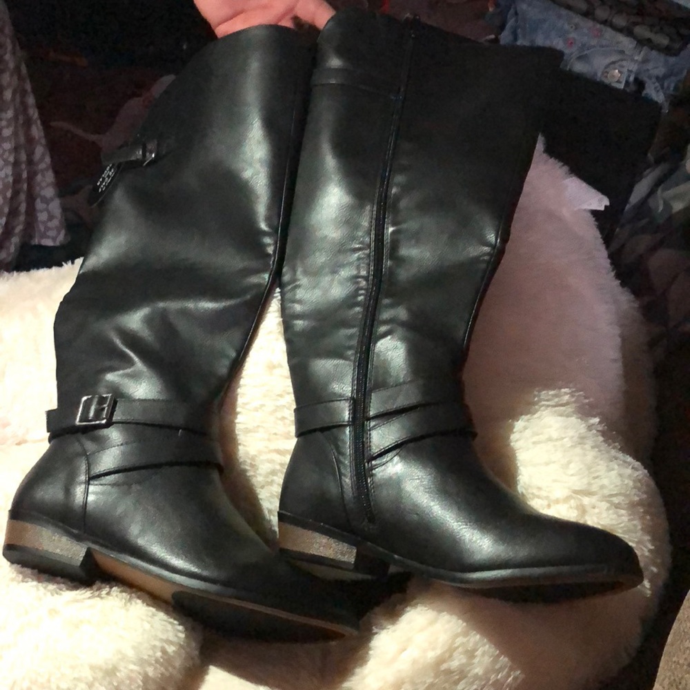 Material girl black boots